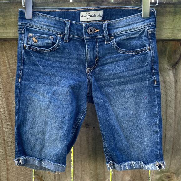 Abercrombie kids denim roll up Bermuda distressed shorts - Picture 1 of 4